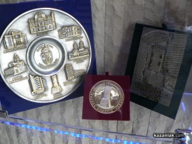 Предмети от различни градове по света могат да се видят в Казанлък