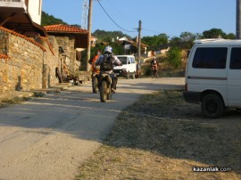 Казанлъчани с призово класиране в най-екстремното мото-състезание