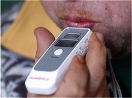 Пиян шофьор заловиха полицаите край пазара / Новини от Казанлък