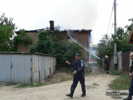 ВИДЕО: Голям пожар в центъра на Казанлък