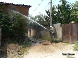 ВИДЕО: Голям пожар в центъра на Казанлък