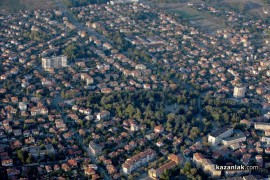 Срещи с граждани в кварталите преди строителството на центрове за сираци в Казанлък / Новини от Казанлък