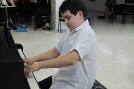  Казанлъшки пианист представи България на Международен фестивал / Новини от Казанлък