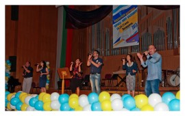 Казанлъшкият фризьор Стенли и група „Камертон“ плениха почитателите на музиката в Пазарджик