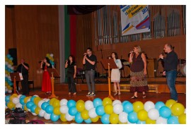 Казанлъшкият фризьор Стенли и група „Камертон“ плениха почитателите на музиката в Пазарджик