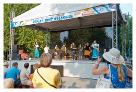 Казанлъшкият фризьор Стенли и група „Камертон“ плениха почитателите на музиката в Пазарджик