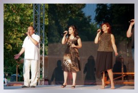 Казанлъшкият фризьор Стенли и група „Камертон“ плениха почитателите на музиката в Пазарджик