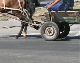  Автомобил се блъсна в каруца / Новини от Казанлък