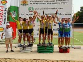 Колоездачите на „Лястовица“ спечелиха сребро в отборното първенство на писта за младша възраст / Новини от Казанлък