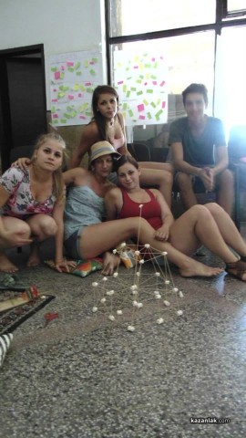 Казанлъшко читалище работи по проект в село Белица