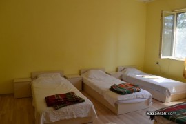 Националната школа по физика на Тео се подготвя в казанлъшкия лагер „Паниците“