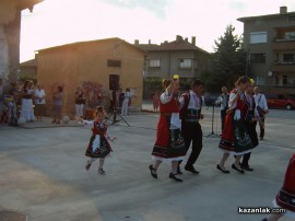 Откриха новия безплатен паркинг зад пазара