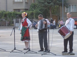 Откриха новия безплатен паркинг зад пазара