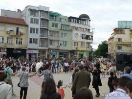Казанлък се смалява, но не младее / Новини от Казанлък