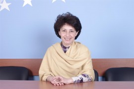 Народният представител от ПП ГЕРБ Аксения Тилева с приемна за граждани в Казанлък / Новини от Казанлък