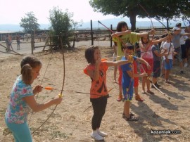 Лятната занималня при НЧ „Възродена Искра – 2000” приключи с обещания за нови срещи / Новини от Казанлък