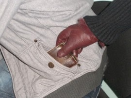 Задържаха джебчийка за кражба от възрастна жена / Новини от Казанлък