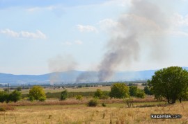 Видео и снимки: Пожар близо до Тулово