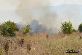 Видео и снимки: Пожар близо до Тулово
