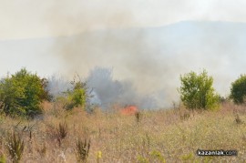 Видео и снимки: Пожар близо до Тулово