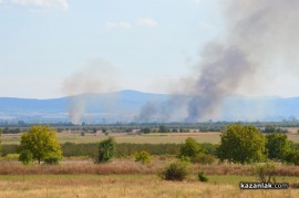 Видео и снимки: Пожар близо до Тулово