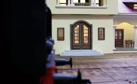 Макет на казанлъшката гара ни представя автентичния й вид