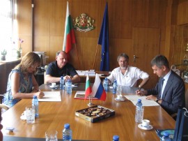 Петима казанлъшки ученици посрещат новата учебна година в Русия / Новини от Казанлък