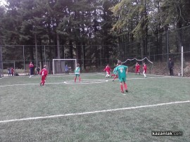 8-годишните футболисти на Розова долина с купа от турнир в Габрово