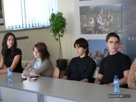 Ученици от ХГ „Св. Св. Кирил и Методий“ се завърнаха от лингвистичен лагер в Толияти