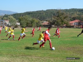 Футболните дербита на Казанлък завършиха с успех на „Арсенал 2000“