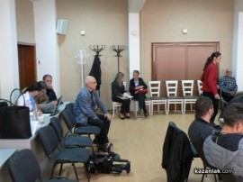 Видео: Общински съвет единодушно против разкриването на бежански лагер