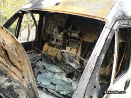 Кола и микробус горяха тази вечер в Казанлък/обновена/