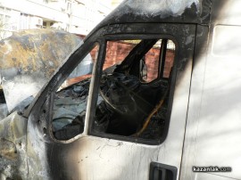 Кола и микробус горяха тази вечер в Казанлък/обновена/