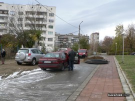 Автомобил се запали в движение / Новини от Казанлък