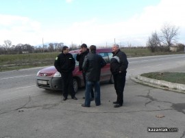 С мотики и вили прогониха новата директорка на Института по розата