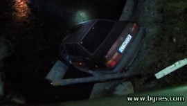 Видео: Фиат изстреля Фолксваген в Старата река тази вечер