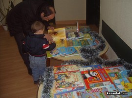 Коледни вълшебства в библиотека Искра