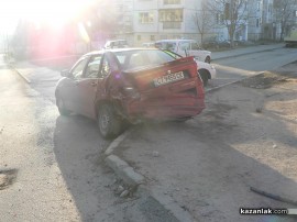 Пиян шофьор катастрофира в Източното преди малко