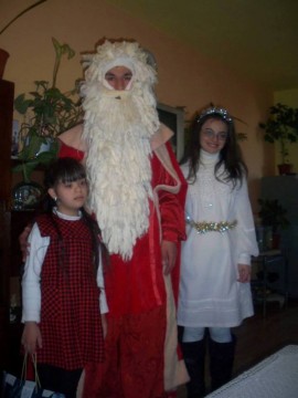 Казанлъшката „Акция Дядо Коледа” зарадва на 47 деца