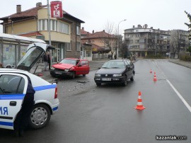 Катастрофа на автобусна спирка до парк Розариум