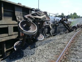 Товарен влак дерейлира до Змейово / Новини от Казанлък