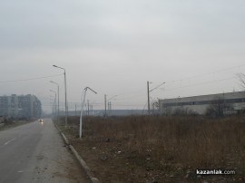 Пиян шофьор помете стълбове на уличното осветление в Казанлък