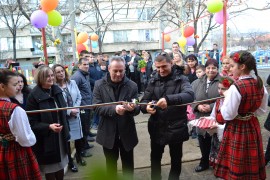 На Бабинден официално бе открита обновената детска ясла „Детелина“