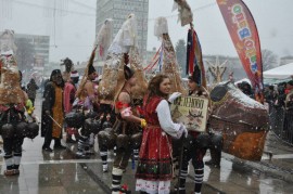 Кукери от община Павел баня се представиха на „Сурва 2014“