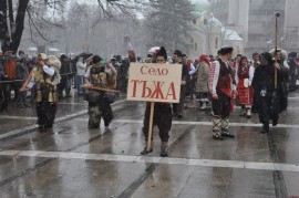 Кукери от община Павел баня се представиха на „Сурва 2014“