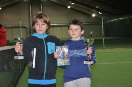 Магдалена Малеева връчи купа на казанлъшкия талант Даниел Борисов