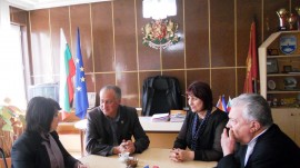 Живка Аладжова се запозна с проблемите на Николаево / Новини от Казанлък