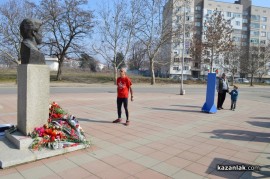 За 6 часа Ради Милев направи около 16 800 клякания. Постижението на казанлъчанина е по-добро от световния рекорд за 24 часа