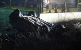 Пиян бургазлия се преобърна  до  Тулово тази нощ / Новини от Казанлък