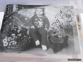 Младежи с големи сърца продават мартеници с благотворителни цели